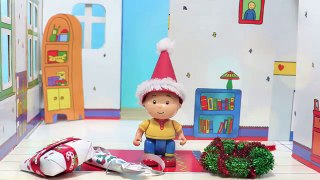 Make Christmas Accessories with Caillou!
