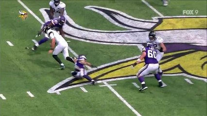 Gedeon and Weatherly team up for sack to end first half