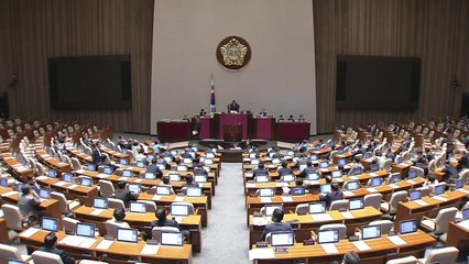 출발 산뜻한 8월 국회...특검·北석탄 등 곳곳 암초 / YTN