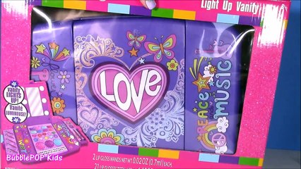 Townley Girl Light Up Makeup Vanity! Tons of Sparkle Lip Gloss & Glitter! Yummy World Surp
