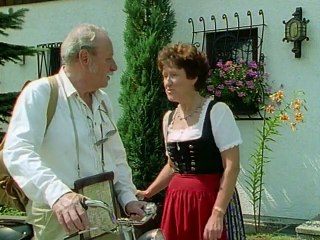 Weißblaue Geschichten  E19 - Die Radltour , Das Schlafmittel , Hochwürden Josef