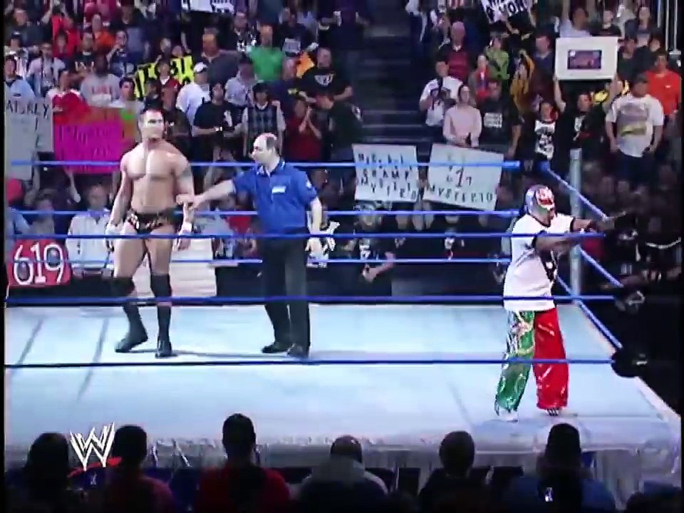 Rey Mysterio vs Randy Orton (Smack Down 04/07/2006)Part.1