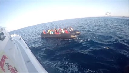 İzmir'de 85 Düzensiz Göçmen Yakalandı