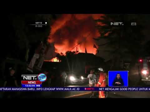 Kebakaran Menghanguskan Puluhan Rumah di Kawasan Padat Penduduk - NET 12