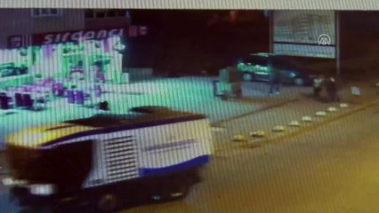 Bıçaklı kavga güvenlik kamerasında - KONYA