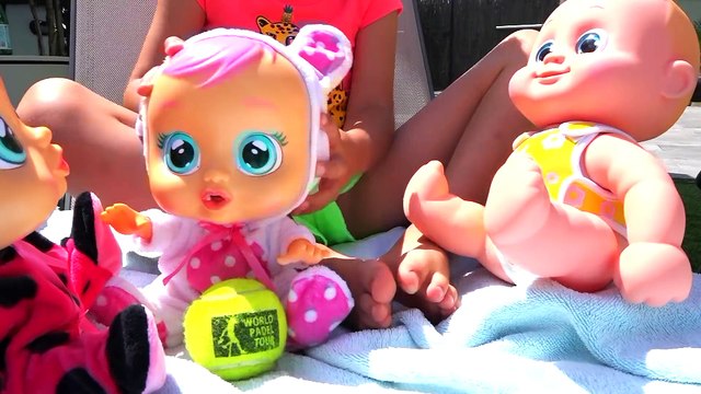 Нашли дОм M0м0 в реальной жизни и куда прОпали все наши игрушки Who stole kids toys for pool