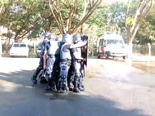 Policiers contre pompiers, qui sont les plus forts ?