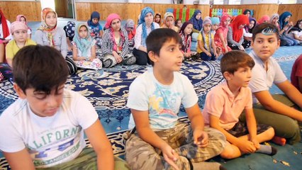 İmamın camide yaptığı ikramlar Kuran kursuna ilgiyi arttırdı