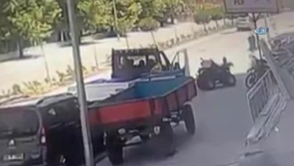 Otomobilin Çarptığı Yaşlı Adam Havada Taklalar Attı, O Anlar Kameraya Yansıdı