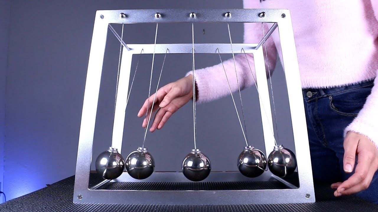 Pendule de Newton géant