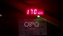 Ora News - Me shpejtësi 170 km, prangoset 24 vjeçari nga Tiranë. U hiqet patenta 9 shoferëve