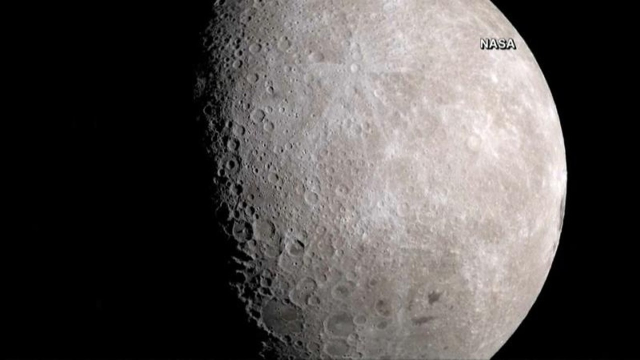 L'eau glacée de la Lune, une ressource pour de...