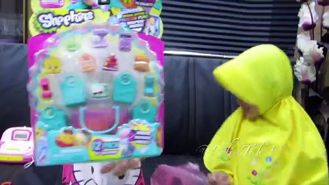 Unboxing Shopkins Season 3 + 12 packs + 2 Hidden shopkins inside @LifiaTubeHD