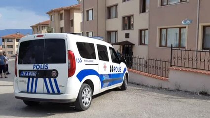 Genç Kadın Evinin Balkonunda Ölü Bulundu