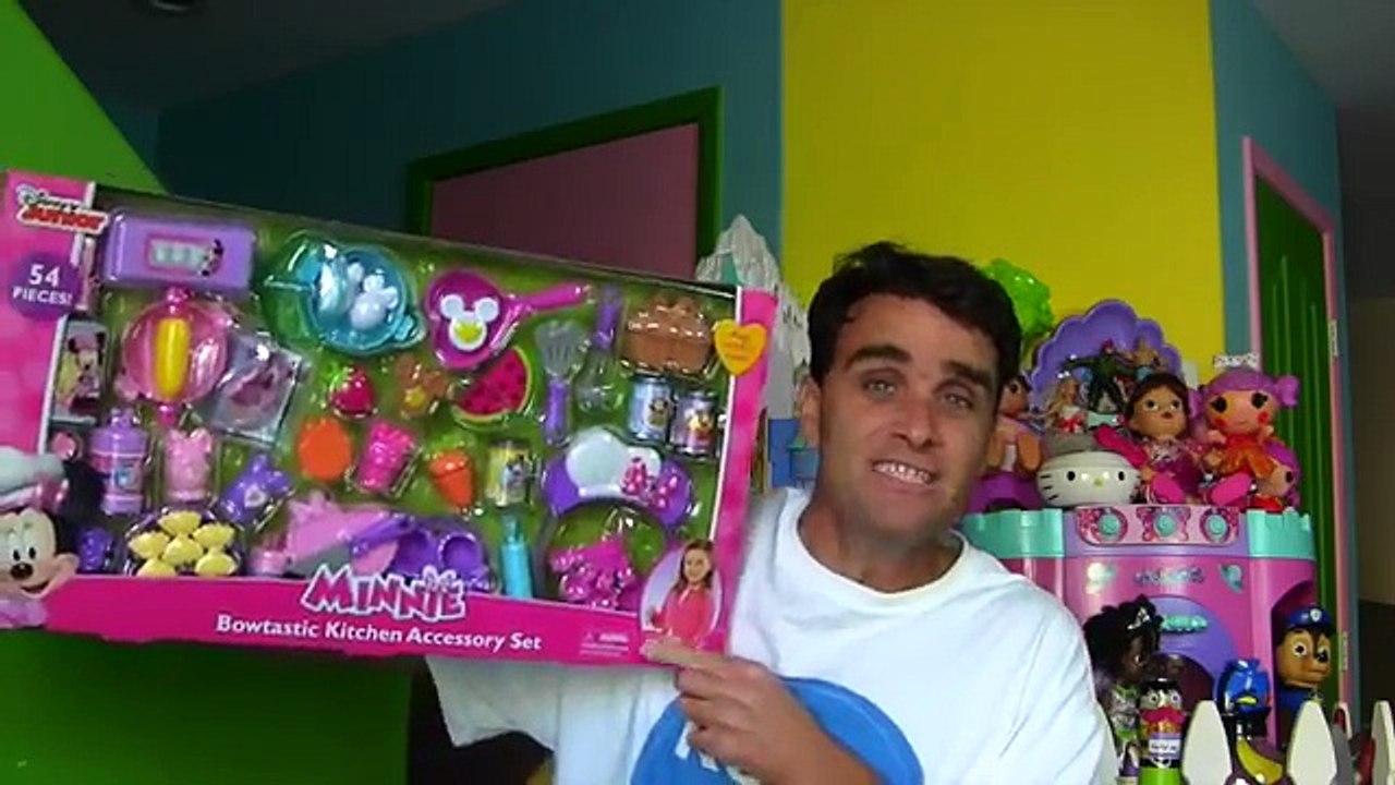 minnie bowtastic kitchen accessory set