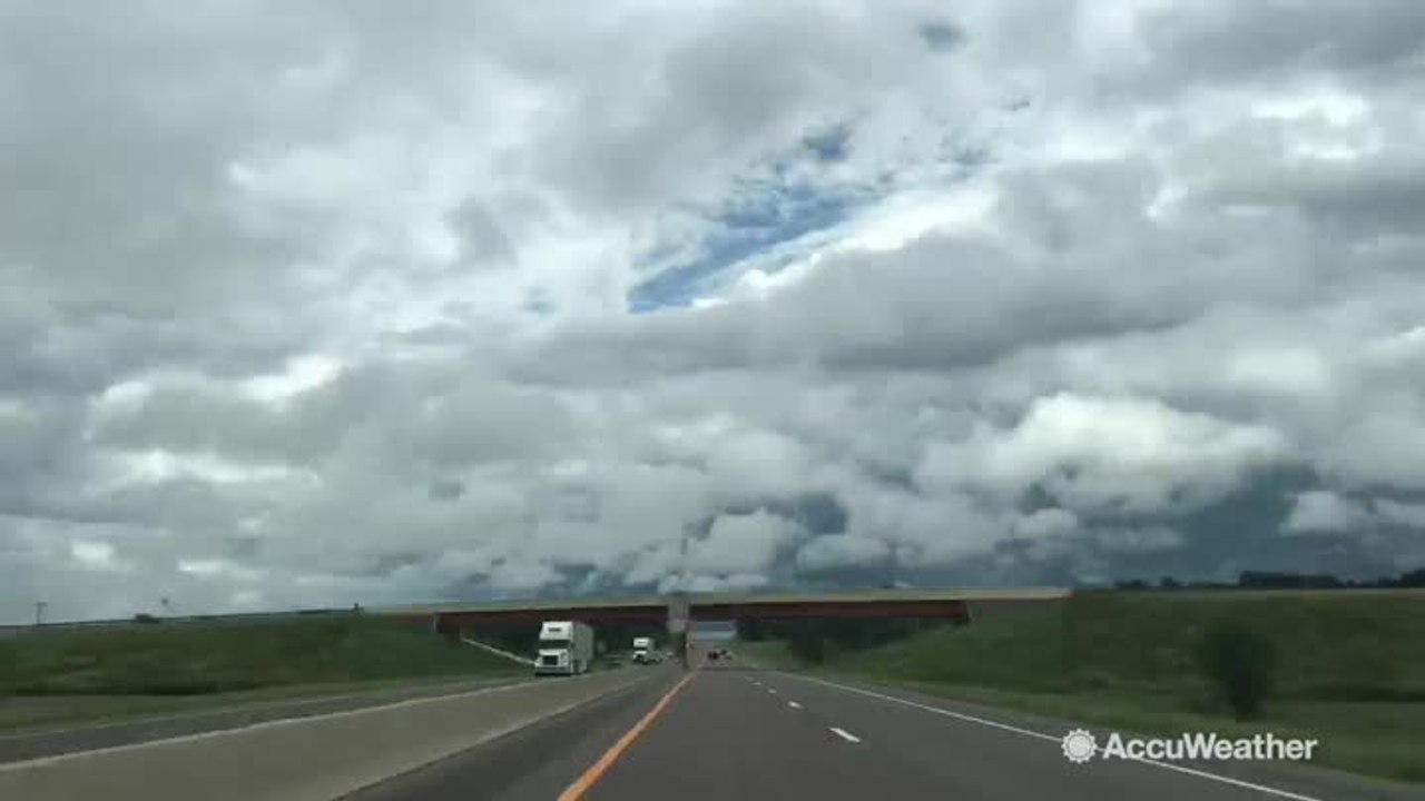 Extreme storm chaser Reed Timmer reports from Stroud, Oklahoma, on the possible tornado threat