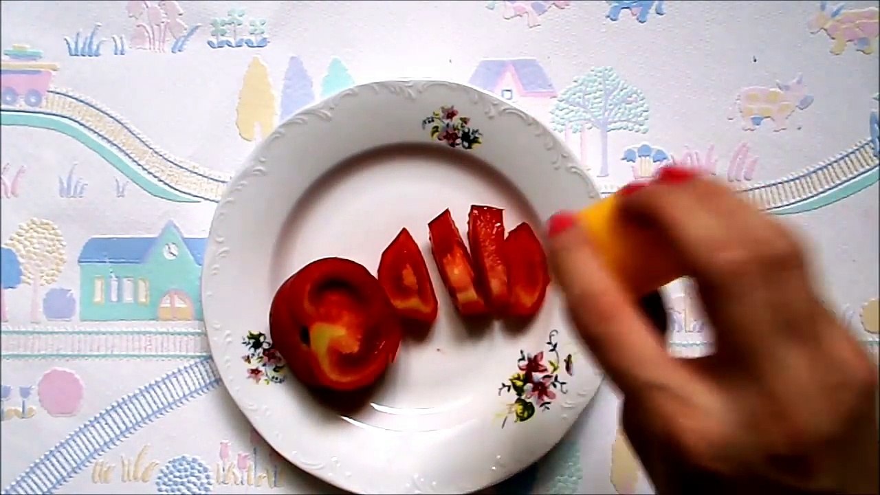 BEST DIY LIFE HACKS WITH KINDER SURPRISE EGGS | Maison Zizou