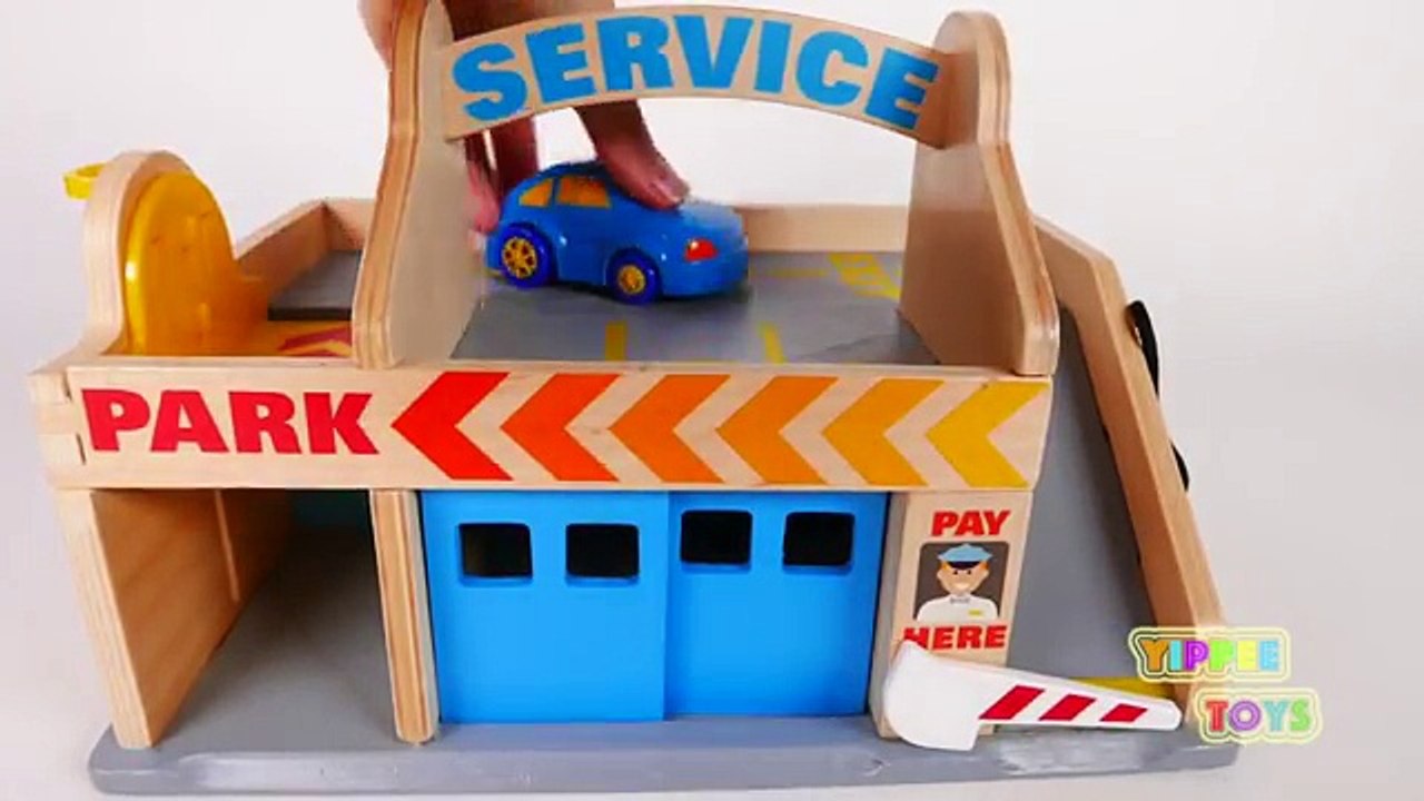 Learn Colors with Toy Vehicles and Car Wash Service Toys for Children