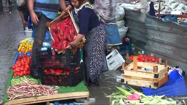Aydın sağanak yağmura hazırlıksız yakalandı