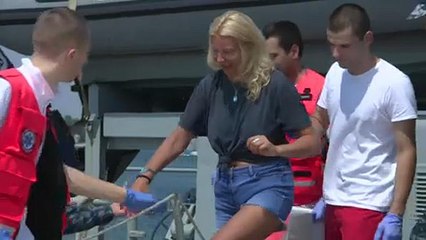 Salvata dopo 10 ore in mare