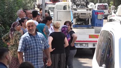 Antalya Annesinin İntihar Girişimini Gözyaşlarıyla İzledi