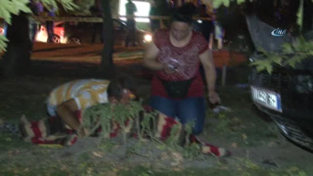 Kazada Ölen Karısının Başında Sevgi Kurban Olurum Ne Olur Uyan Diye Feryat Etti