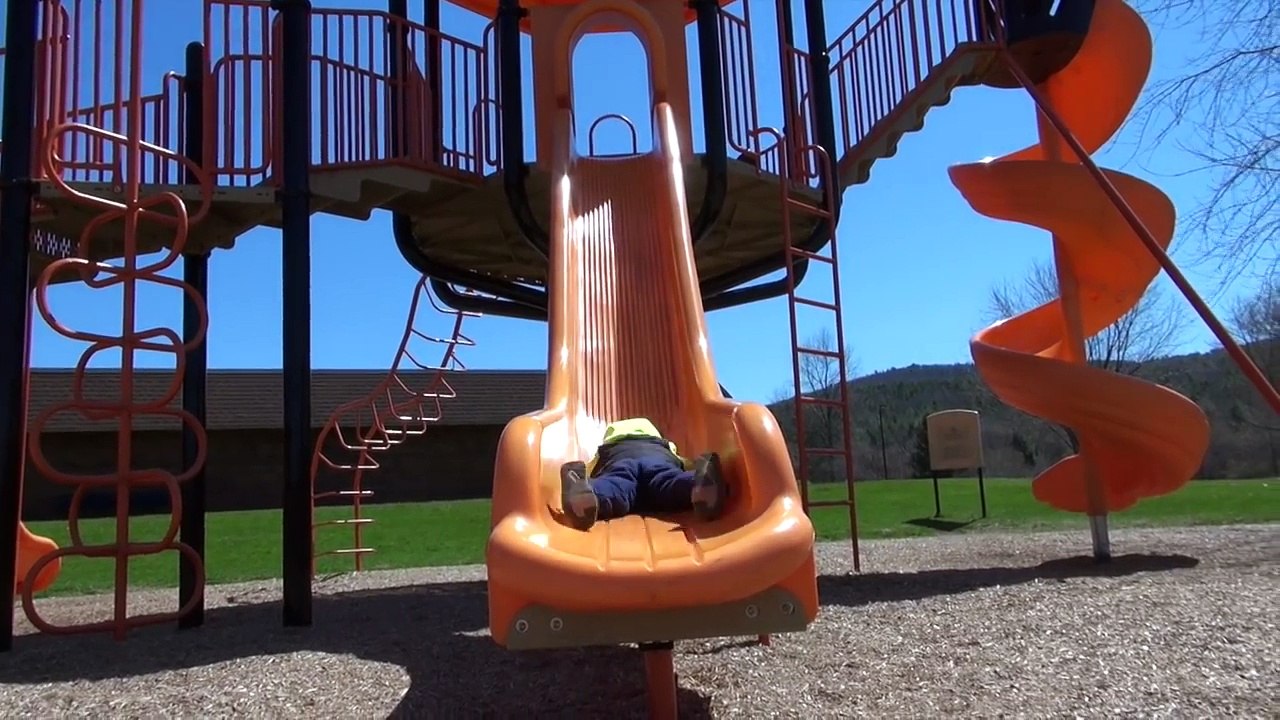 BOY LOVES OUTDOOR PLAYGROUND