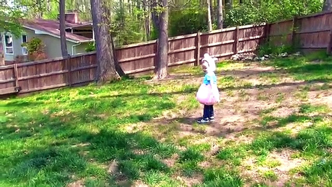 HUGE Easter Eggs Hunt Toys Challenge Can George Find a Giant Egg?