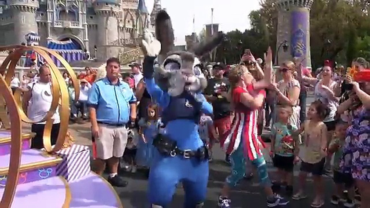 Zootopias Nick Wilde & Judy Hopps Debut in Move It! Shake It! Dance & Play It, Walt Disne