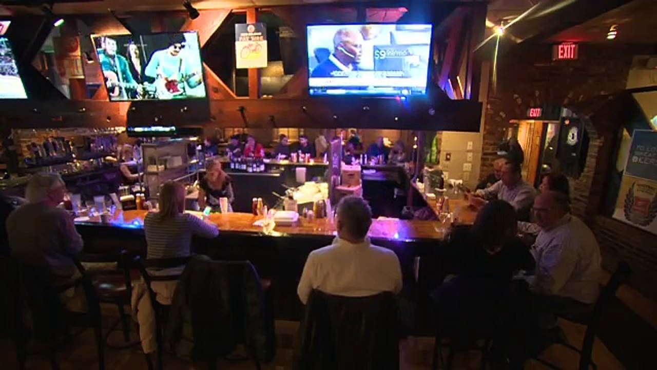 Chicagos Best Burger: The Assembly American Bar & Cafe