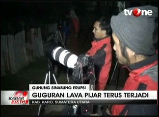 Gunung Sinabung Terus Luncurkan Lava Pijar dan Awan Panas