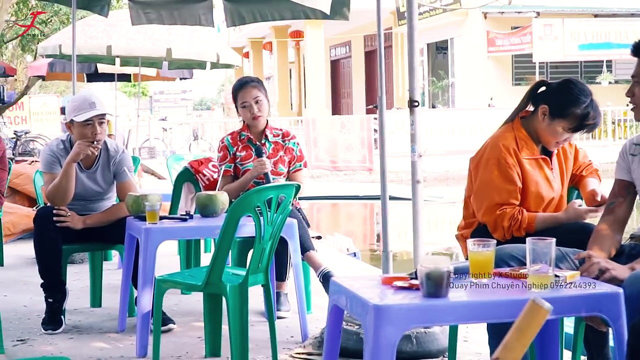 Ngắm Hoa Lệ Rơi - Bản Cover Bá Đạo tại quán trà đá huyền thoại - Phương Anh