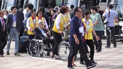 방문단 금강산 도착...곧 눈물의 이산가족 상봉 / YTN