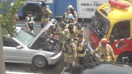 BMW 차량에서 또 연기..."엔진 과열로 냉각수 분출" / YTN