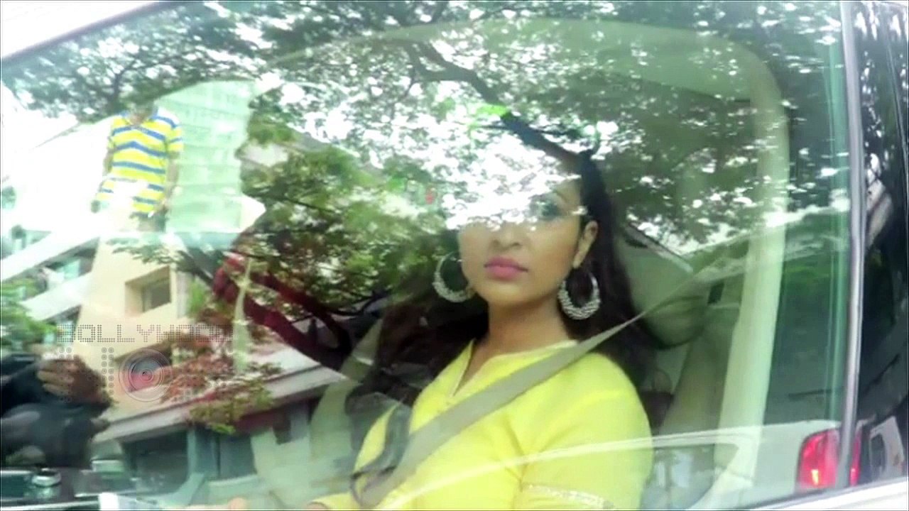 Parineeti Chopra Reaches Priyanka Chopra's Home For Engagement To Nick Jonas