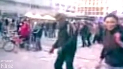 Betrunkener Mann tanzen auf Disco-Musik