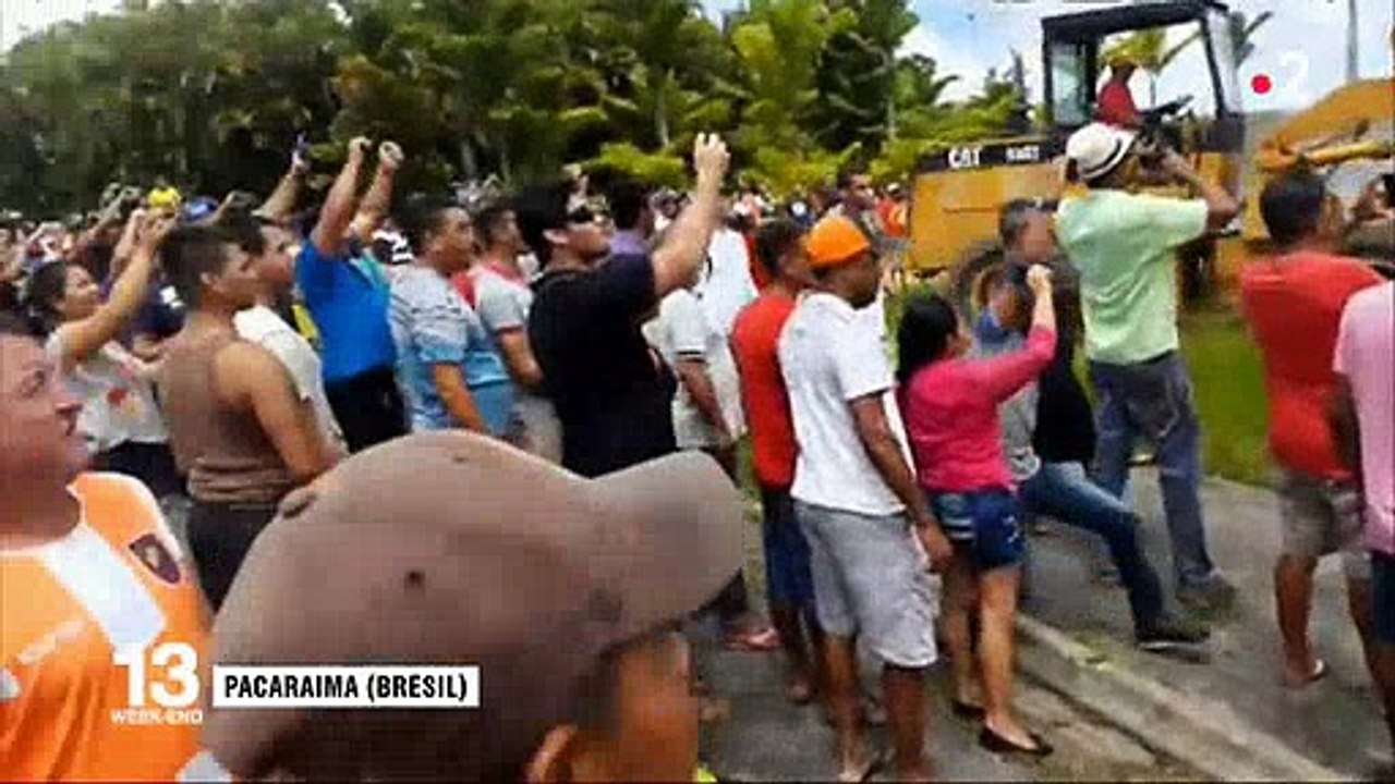 Les incroyables images des migrants vénézuéliens pris pour cible et battus dans le pays - Regardez