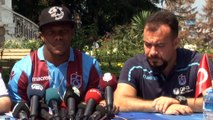 Trabzonspor'da Nwakaeme sözleşme imzaladı