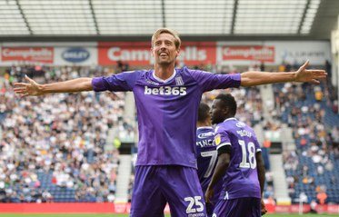 Championship - Stoke City : Peter Crouch, 37 ans, est toujours là !