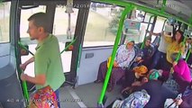 Otobüs şoförü kalp krizi geçiren kadının hayatını böyle kurtardı