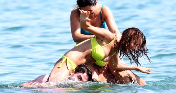 Çeşme, Bayramda Nüfusunun 25 Katı Misafir Ağırlıyor, Bodrum'da Adım Atacak Yer Yok