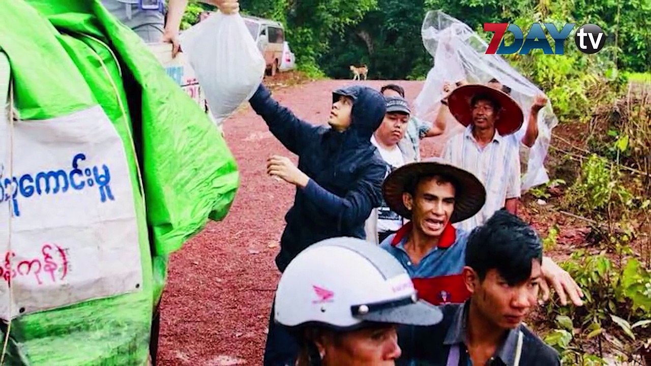 ေရေဘးကူညီေရးမွာ ထဲထဲဝင္ဝင္ေဆာင္ရြက္လာတဲ့ သရုပ္ေဆာင္ေဒါင္း  ၾသဂုတ္ - ၁၇၊၂၀၁၈ အႏုပညာအလုပ္ေတြနဲ႕ မအားတဲ့ သရုပ္ေဆာင္ေဒါင္းဟာ  တဖက္မွာလည္း ဦးေက်ာ္သူ ပရဟိတအဖြဲ႕