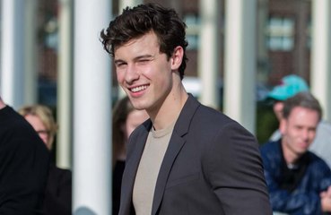 Shawn Mendes can't drink and sing
