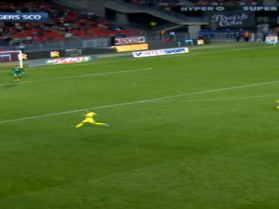 لقطة: الدوري الفرنسي: سار يدكّ شباك أنجيه بهدف خلاب مانحًا رين فوزًا ثمينًا