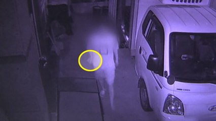 "헤어진 여자친구와 닮아서" 여고생 벽돌로 때린 남성 / YTN