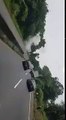 [VÍDEO] Camión con desperfectos mecánicos en la Vía Puente de las Américas, a la altura de Loma Cová en dirección a Panamá Centro.