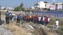 Adana Lokomotifin Çarptığı Otomobil Sürücüsü Öldü, Yakınları Tepki Gösterdi