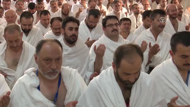 Diyanet İşleri Başkanı Prof. Dr. Erbaş, Arafat'ta Vakfe Duası Yaptı (2)