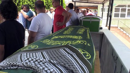 Kazada ölen anne-kız son yolculuğuna uğurlandı - SAKARYA