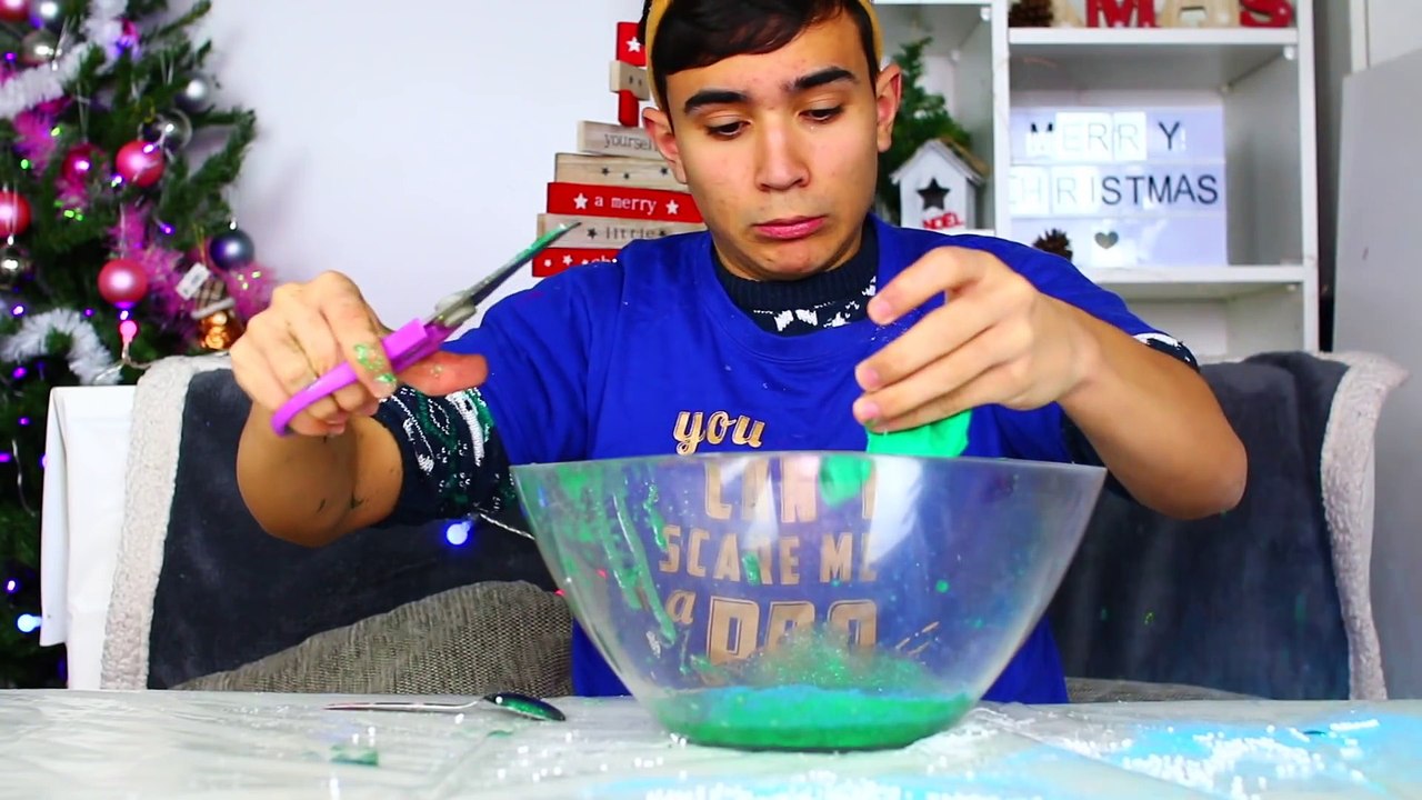 SLIME DE NOËL AVEC DES BALLONS !! JustJonathan